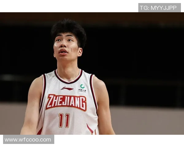 余嘉豪的成长之路:从少年篮球梦到职业赛场的辉煌历程 余嘉豪的成长之路:从少年篮球梦到职业赛场的辉煌历程