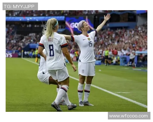 德国女足对决西班牙女足精彩碰撞展现女子足球魅力与实力的较量 德国女足对决西班牙女足精彩碰撞展现女子足球魅力与实力的较量